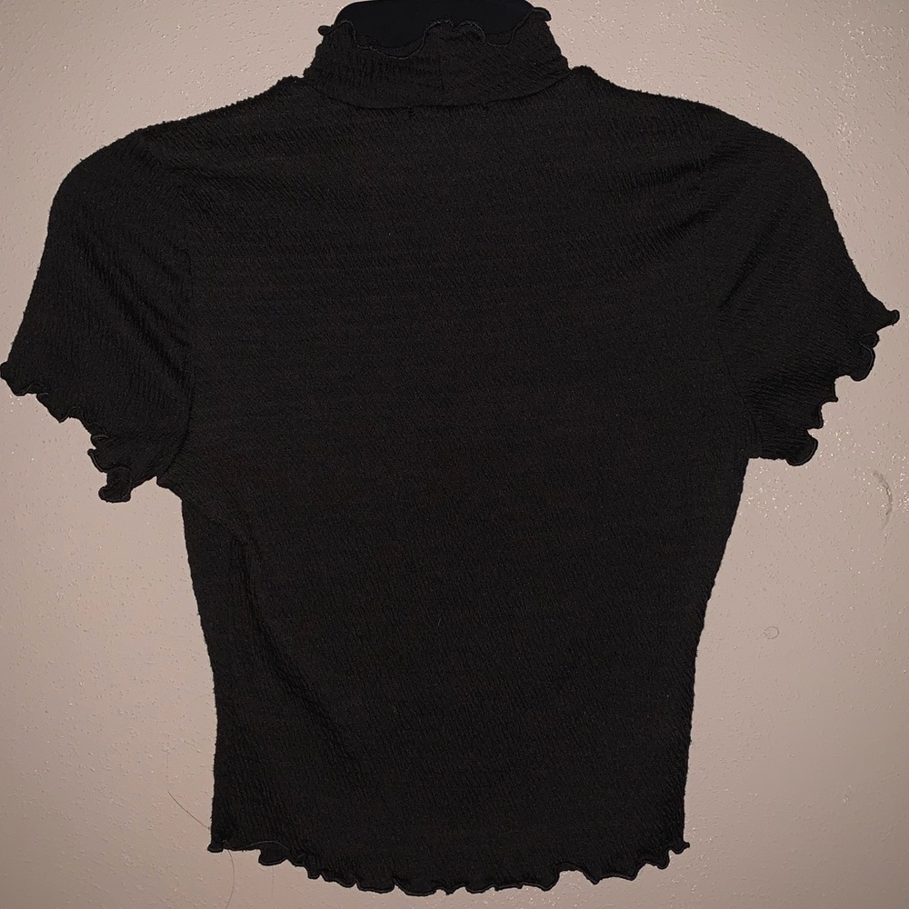 XS altrd state black ruffled mock neck tee